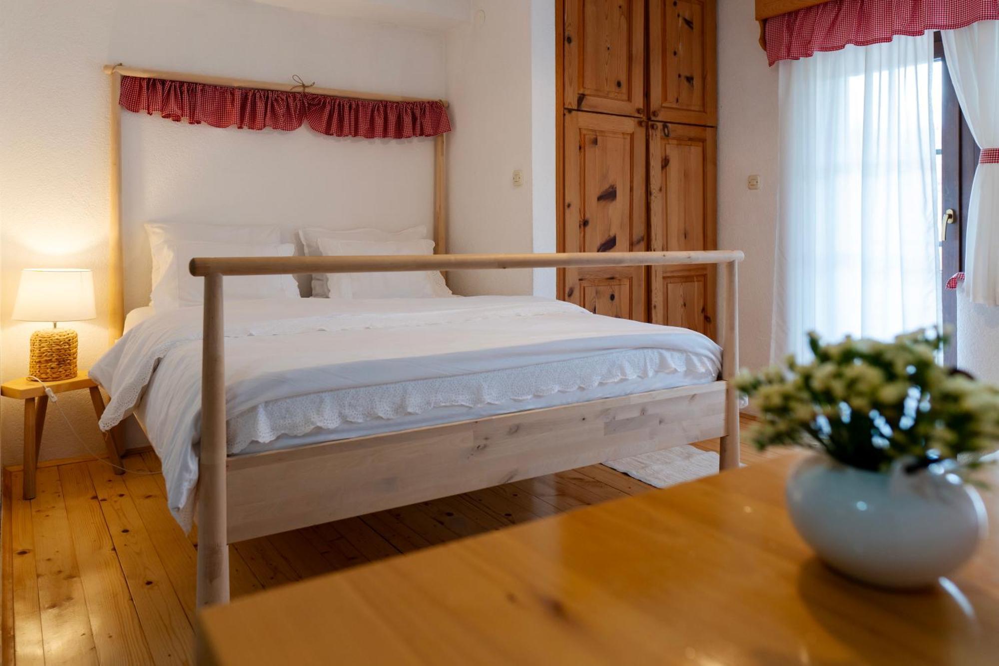 Guest Accommodation Butina Kuterevo Екстер'єр фото